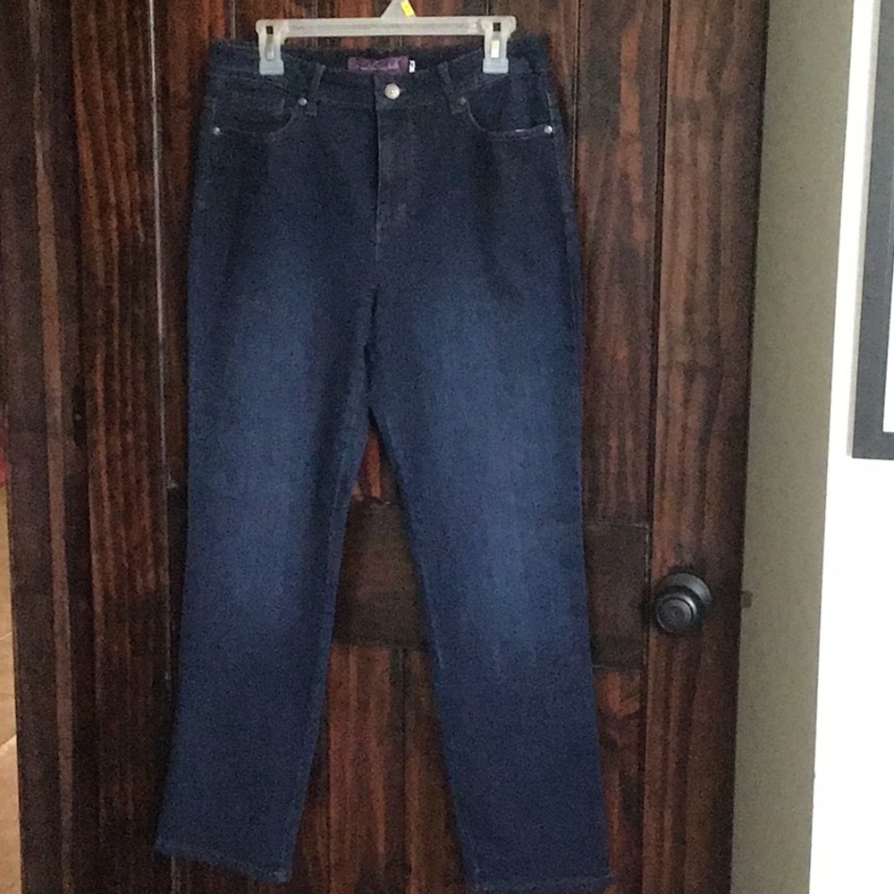 Dark wash Gloria Vanderbilt jeans